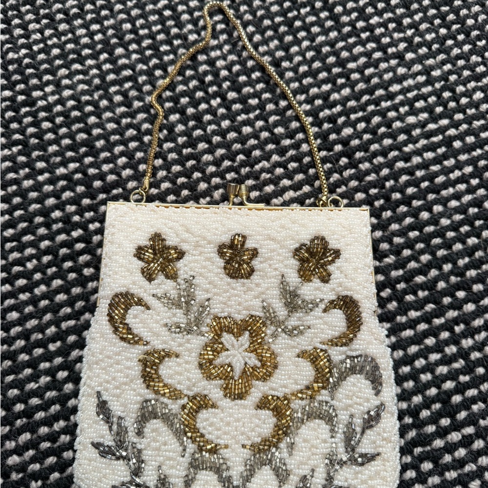 La Regale White Beaded Floral Evening Clutch with Gold Accents